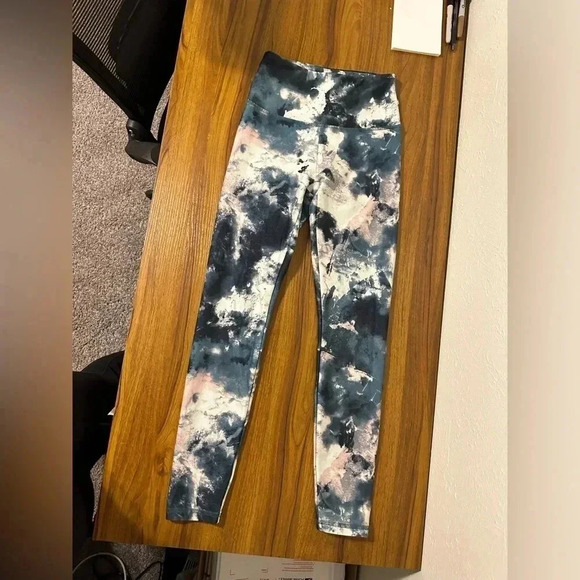 Marika Balance Collection Tie Dye Watercolor Leggings Women's Small - Picture 2 of 12